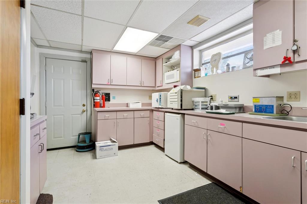 9916 Warwick Boulevard Newport News VA 23601