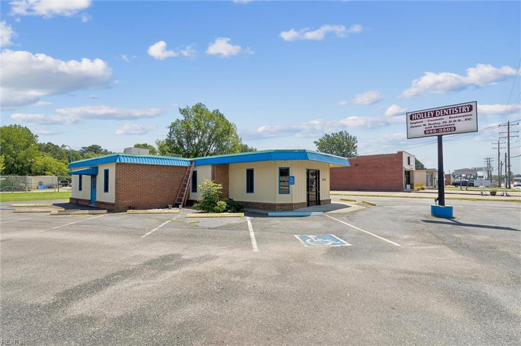 9916 Warwick Boulevard Newport News VA 23601