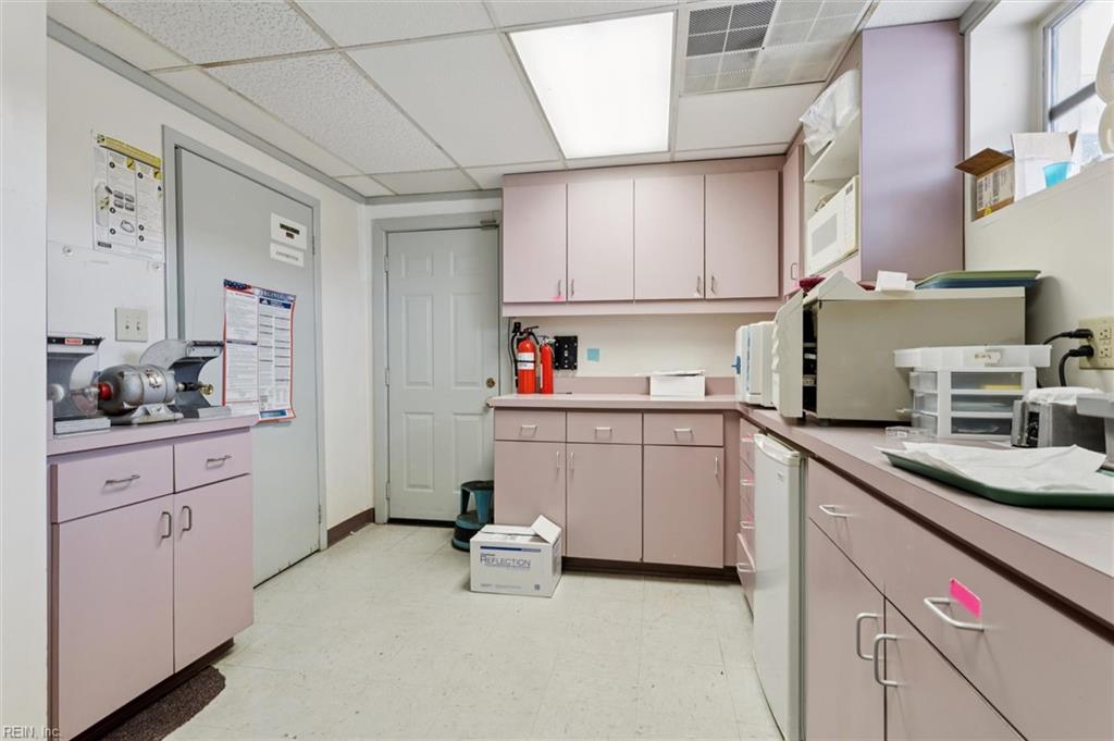 9916 Warwick Boulevard Newport News VA 23601