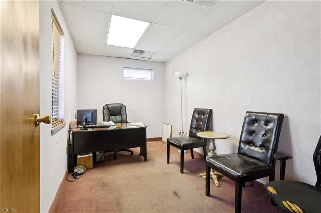 9916 Warwick Boulevard Newport News VA 23601