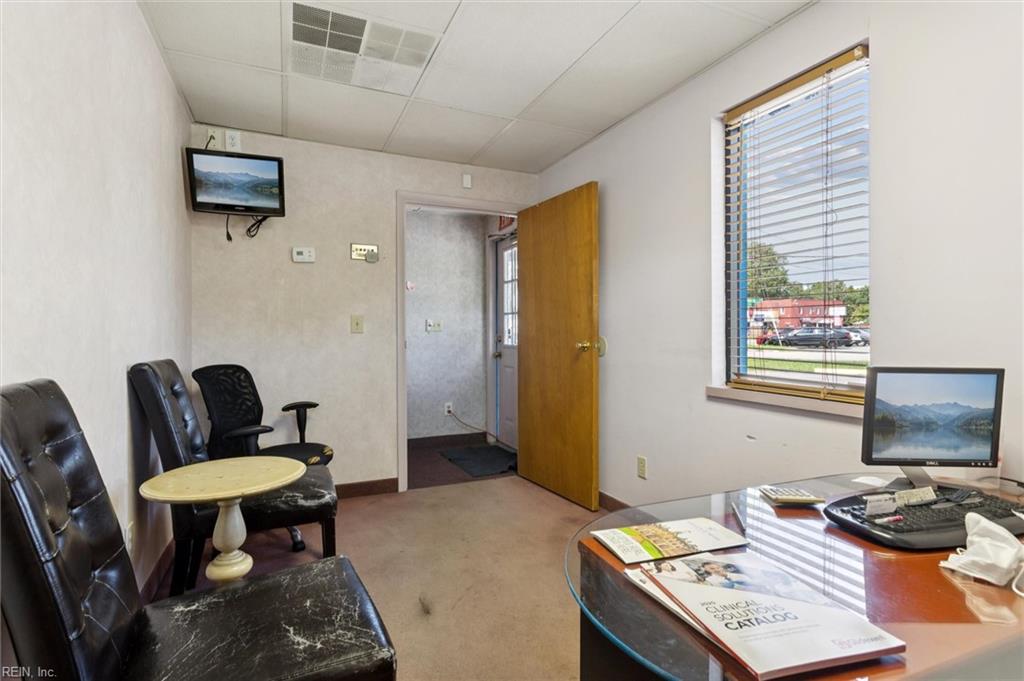 9916 Warwick Boulevard Newport News VA 23601