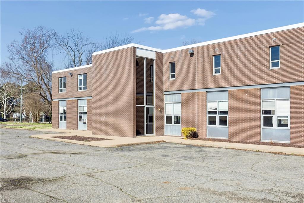 9302 Warwick Boulevard Newport News VA 23601