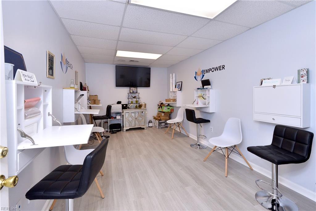 13749 Warwick Boulevard Newport News VA 23602