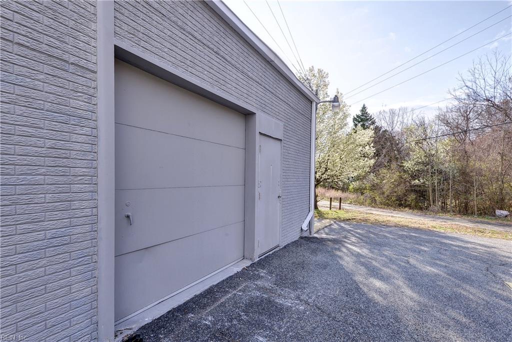 13749 Warwick Boulevard Newport News VA 23602