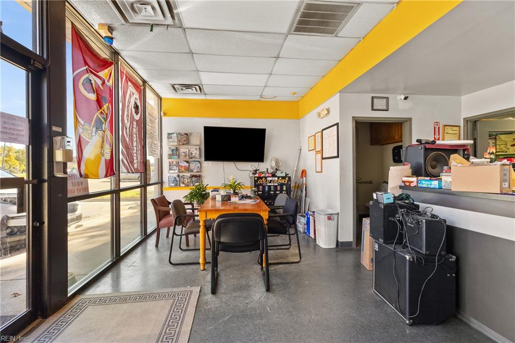 6219 George Washington Memorial Highway Yorktown VA 23692