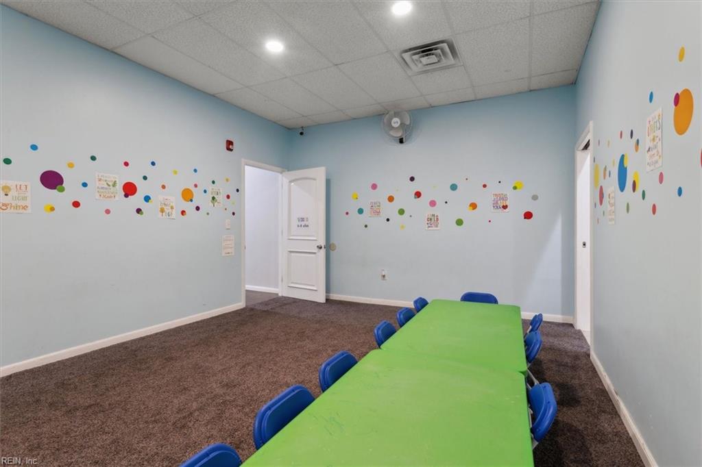 14859 Warwick Boulevard Newport News VA 23608