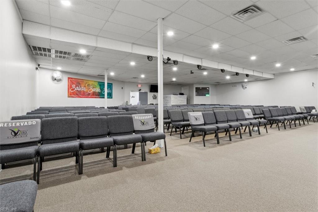 14859 Warwick Boulevard Newport News VA 23608