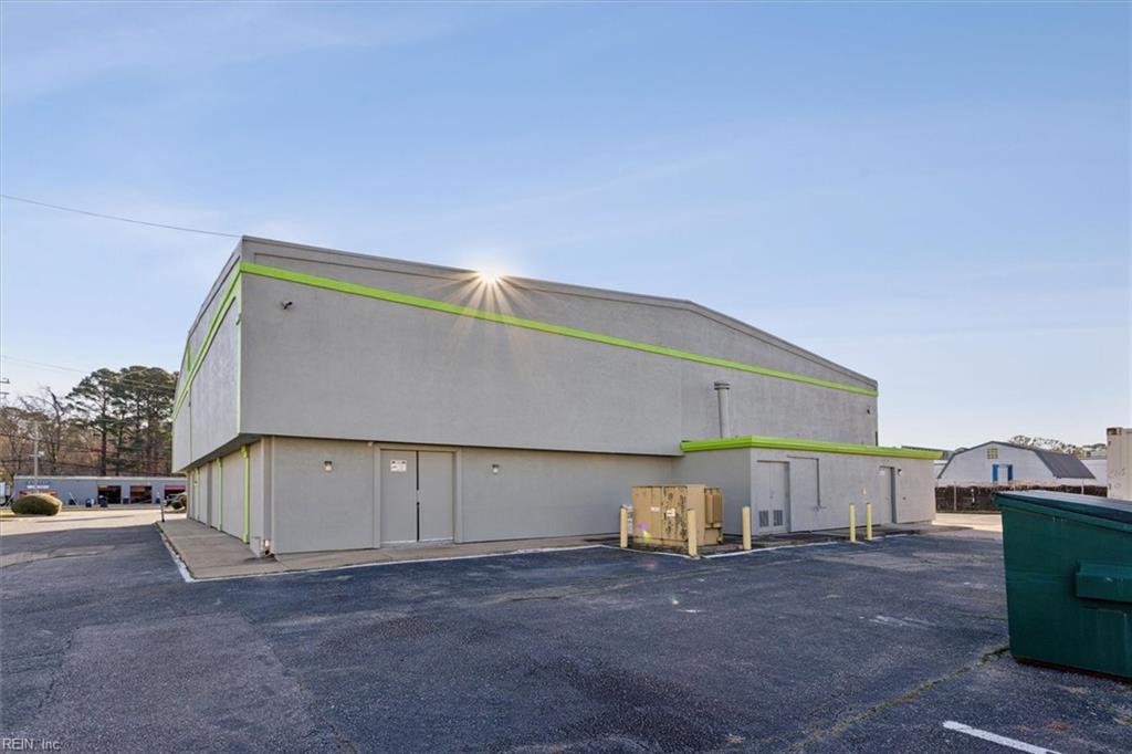 14859 Warwick Boulevard Newport News VA 23608