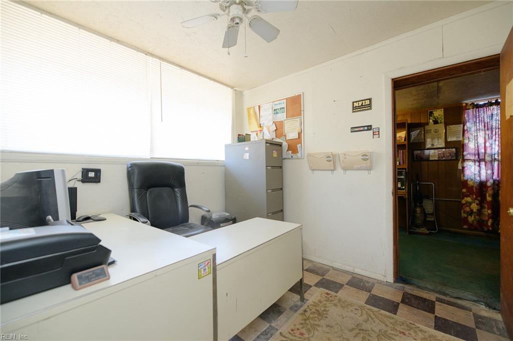 7826 Warwick Boulevard Newport News VA 23607