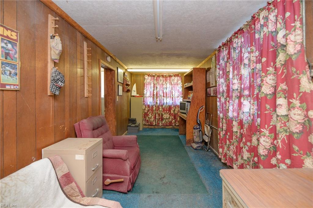 7826 Warwick Boulevard Newport News VA 23607