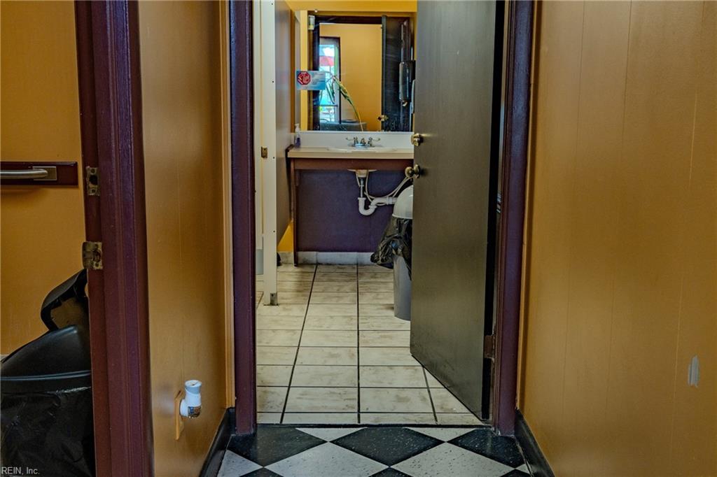 6870 Main Street Gloucester VA 23061