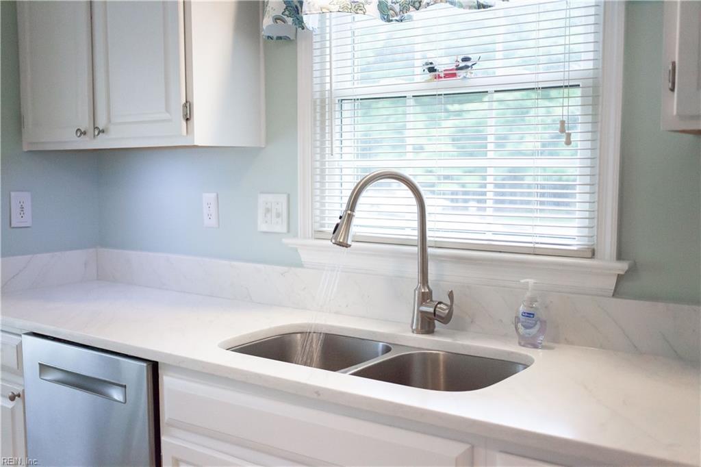 151 Songbird Trail Yorktown VA 23692