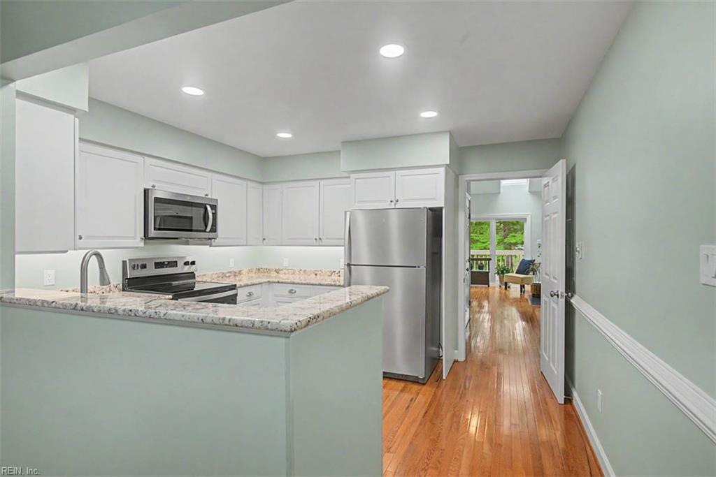 119 Harrops Glen Williamsburg VA 23185