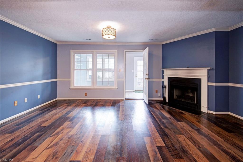 102 Penny Lane Yorktown VA 23692