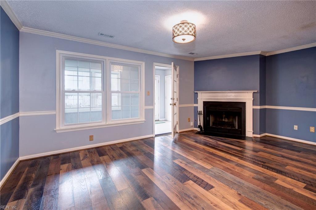 102 Penny Lane Yorktown VA 23692