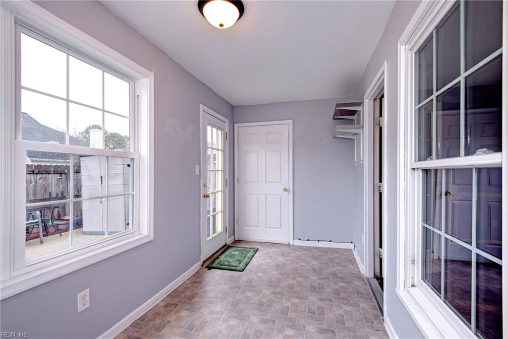 102 Penny Lane Yorktown VA 23692