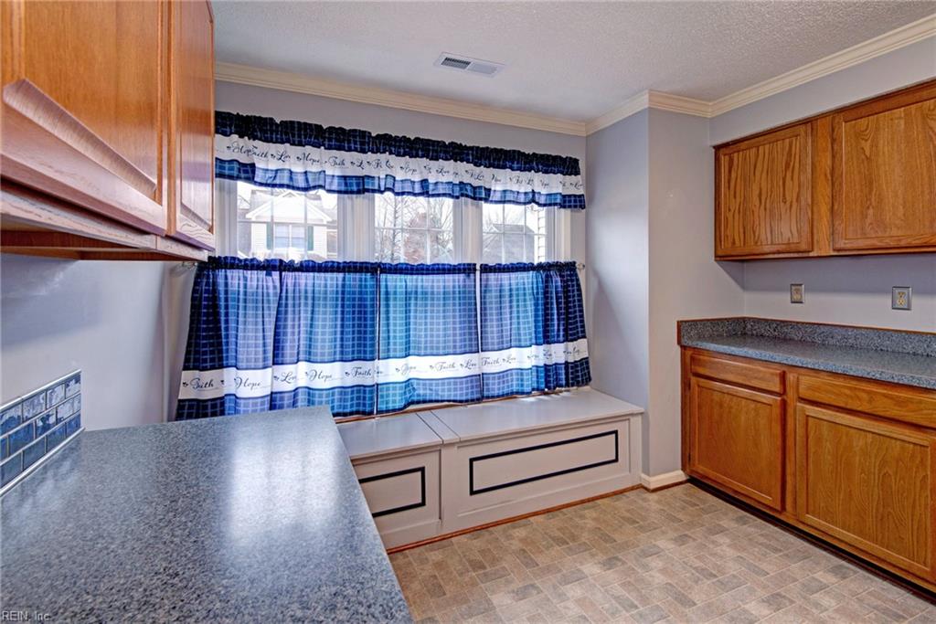 102 Penny Lane Yorktown VA 23692