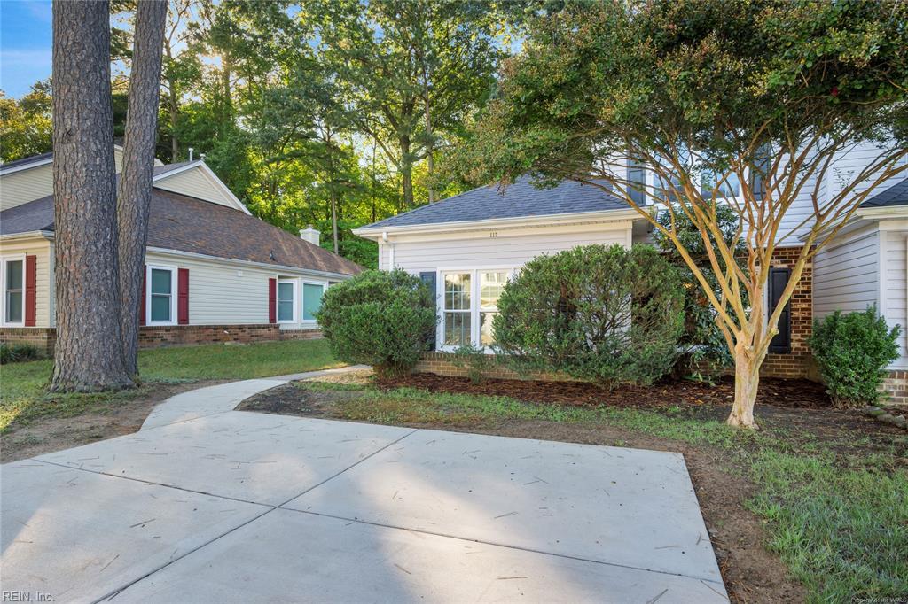 117 Two Turkey Run Yorktown VA 23692