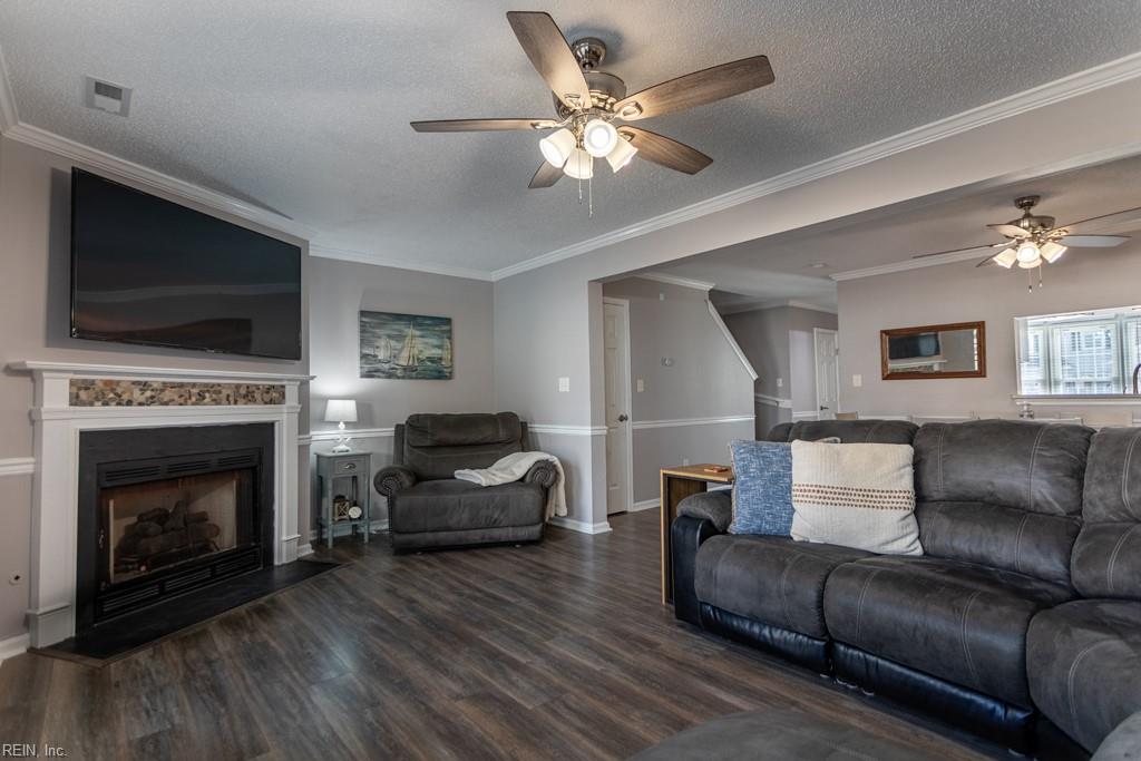 108 Penny Lane Yorktown VA 23692
