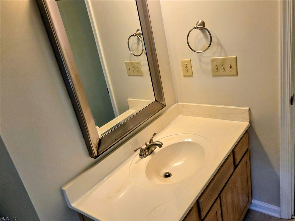 909 Willow Point Newport News VA 23602