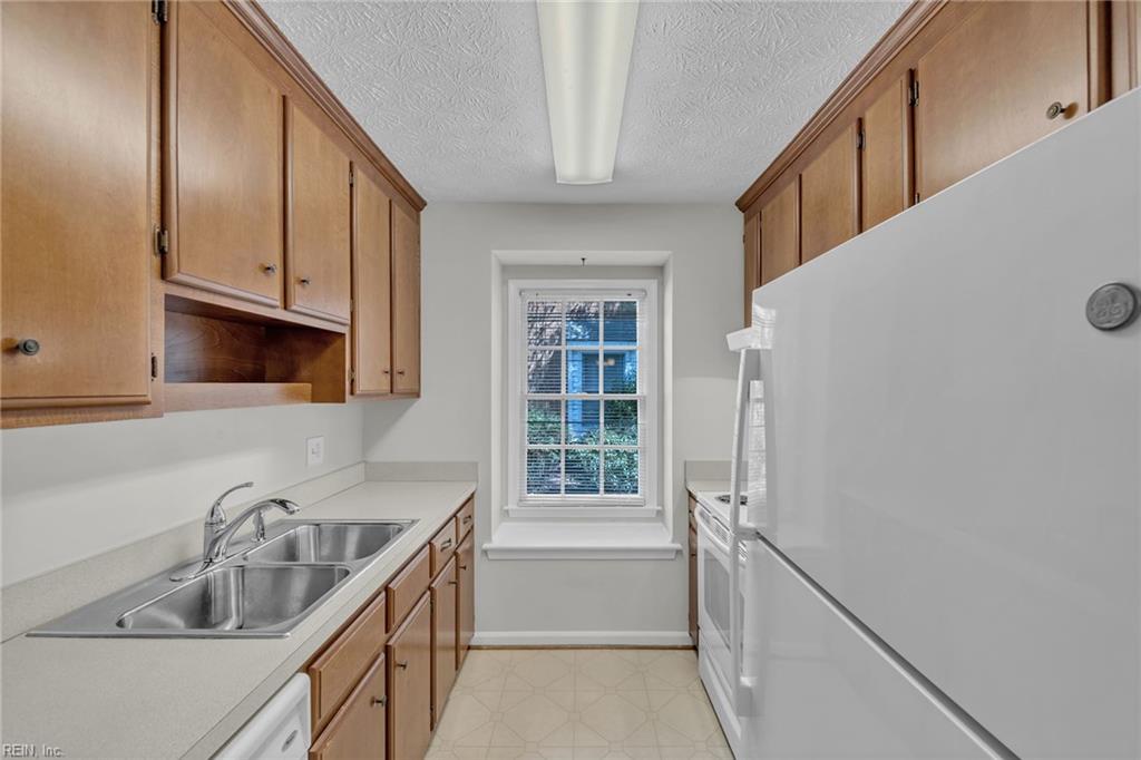 106 Englewood Drive Yorktown VA 23692