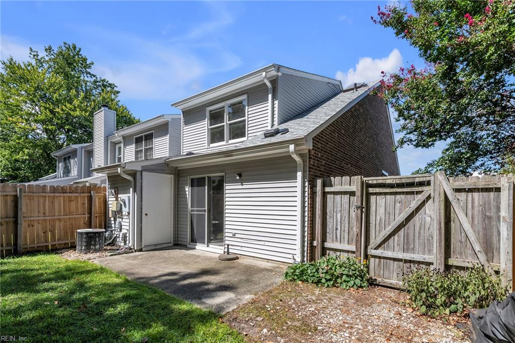 106 Englewood Drive Yorktown VA 23692
