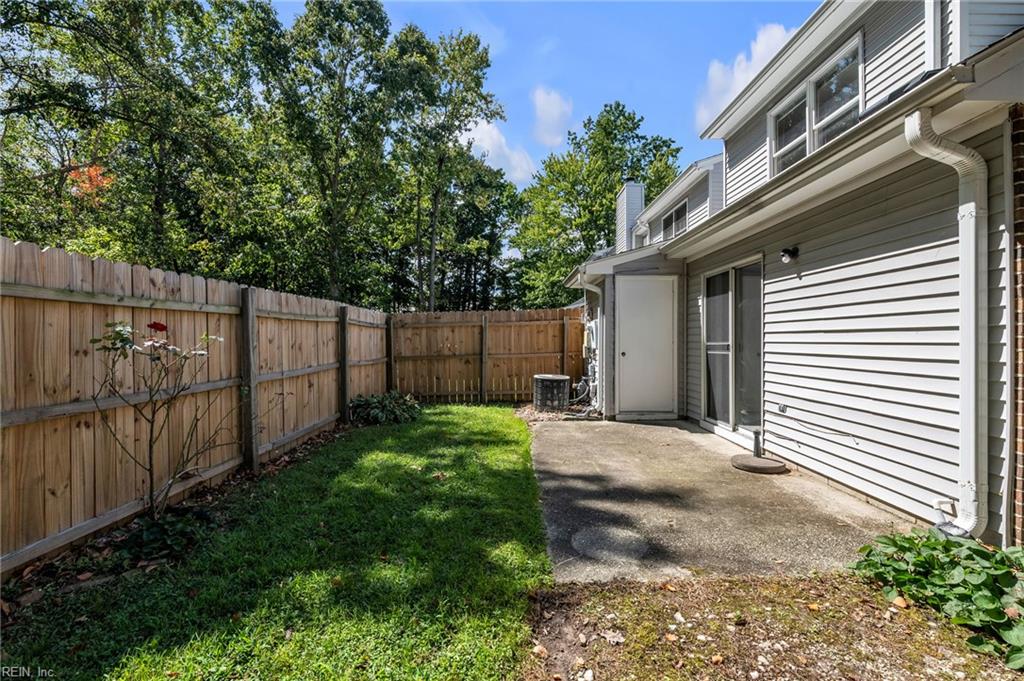 106 Englewood Drive Yorktown VA 23692