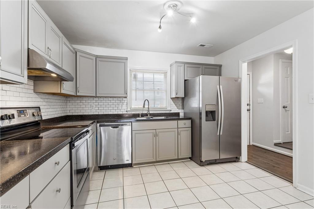 14569 Old Courthouse Way Newport News VA 23608