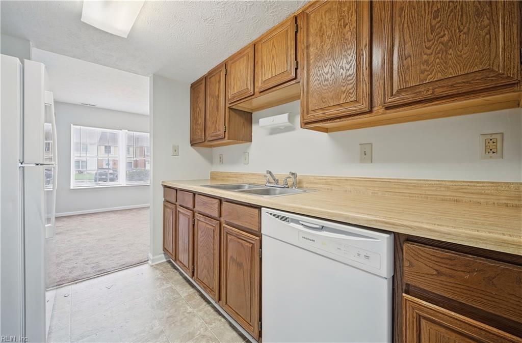 529 Chanticlar Court Newport News VA 23608