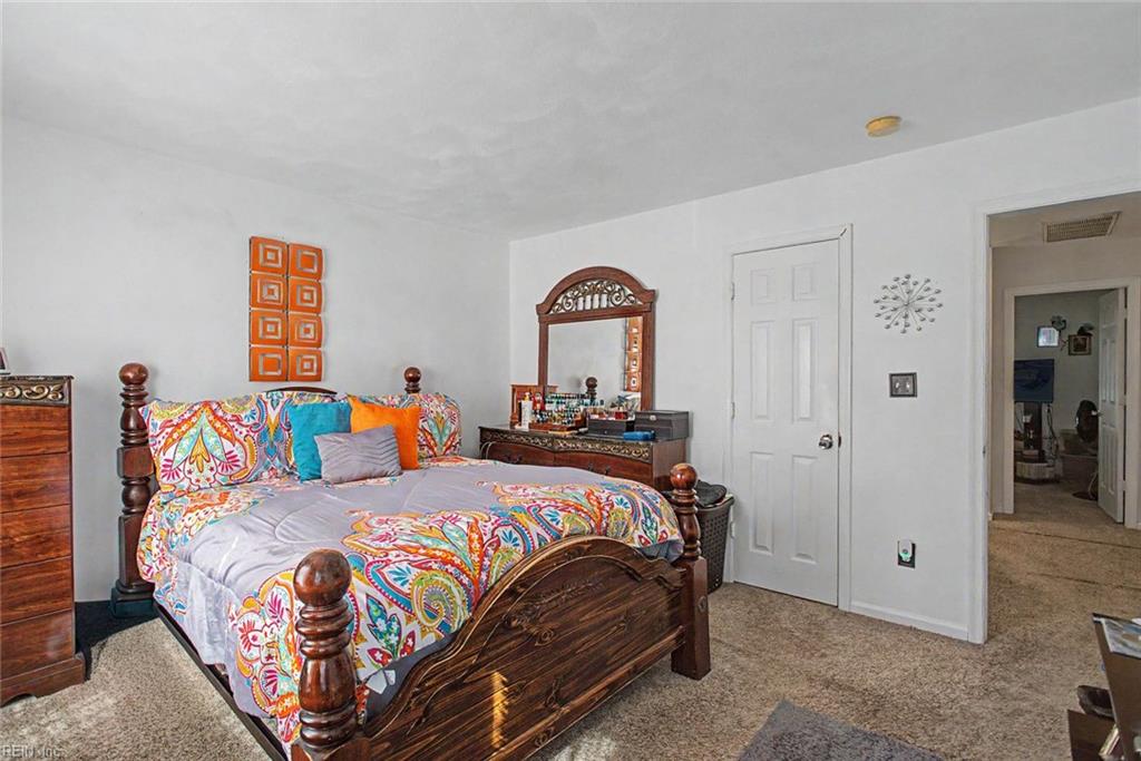 423 Eureka Loop Newport News VA 23601