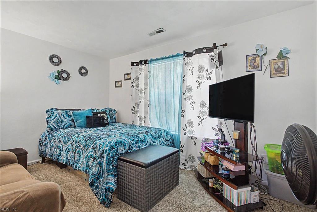 423 Eureka Loop Newport News VA 23601