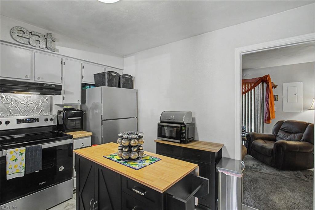423 Eureka Loop Newport News VA 23601