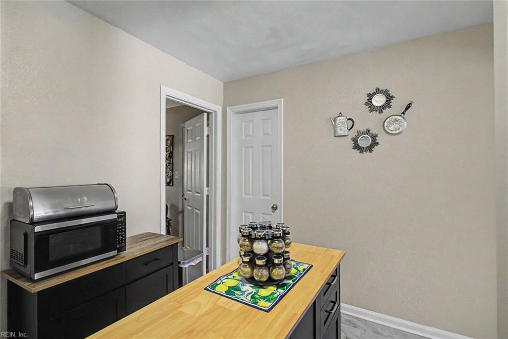 423 Eureka Loop Newport News VA 23601