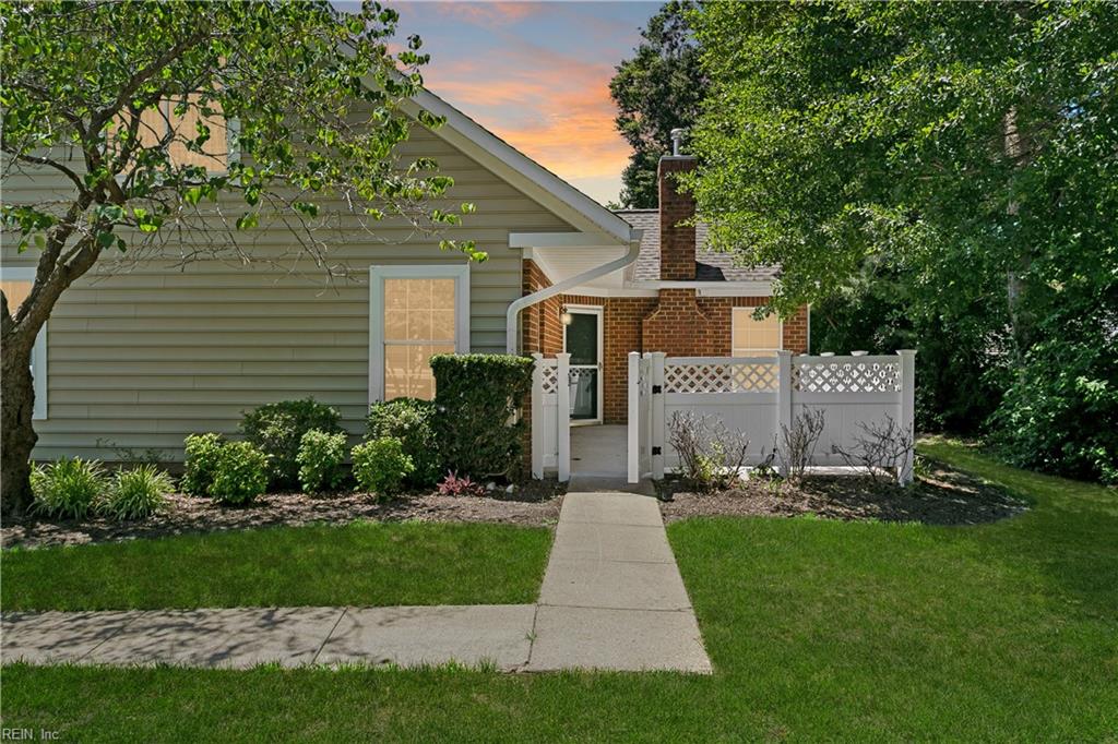 210 Timberline Loop Yorktown VA 23692