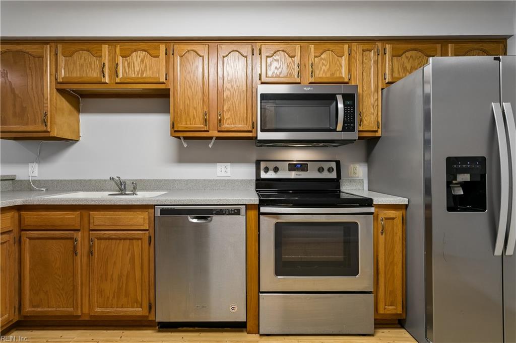 210 Timberline Loop Yorktown VA 23692