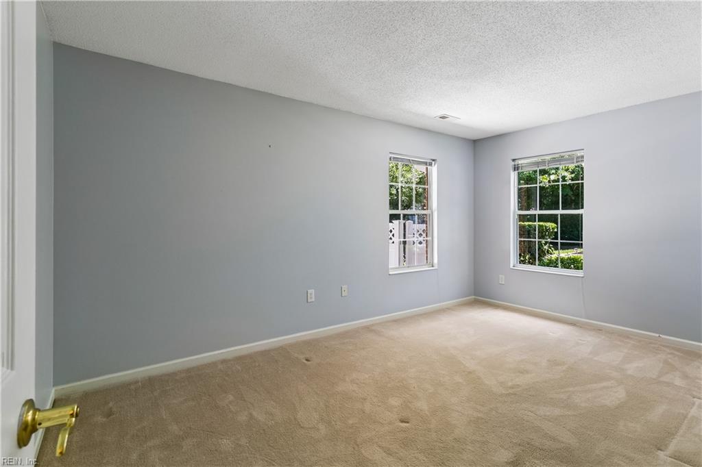 210 Timberline Loop Yorktown VA 23692
