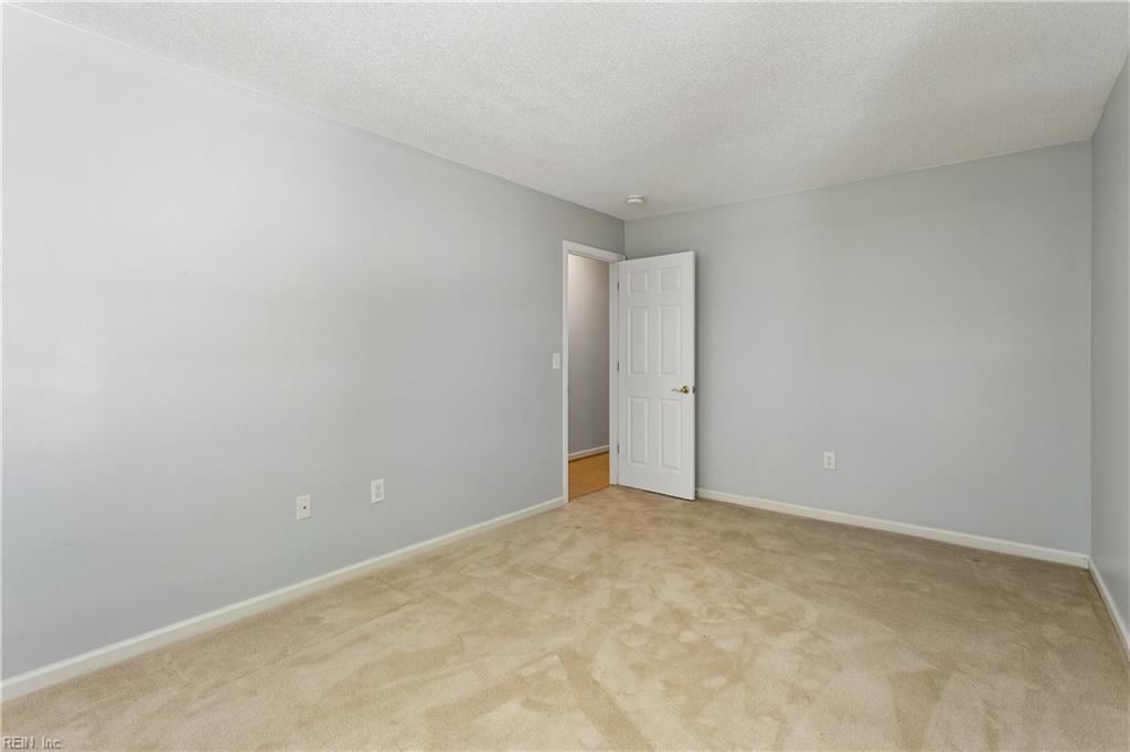 210 Timberline Loop Yorktown VA 23692