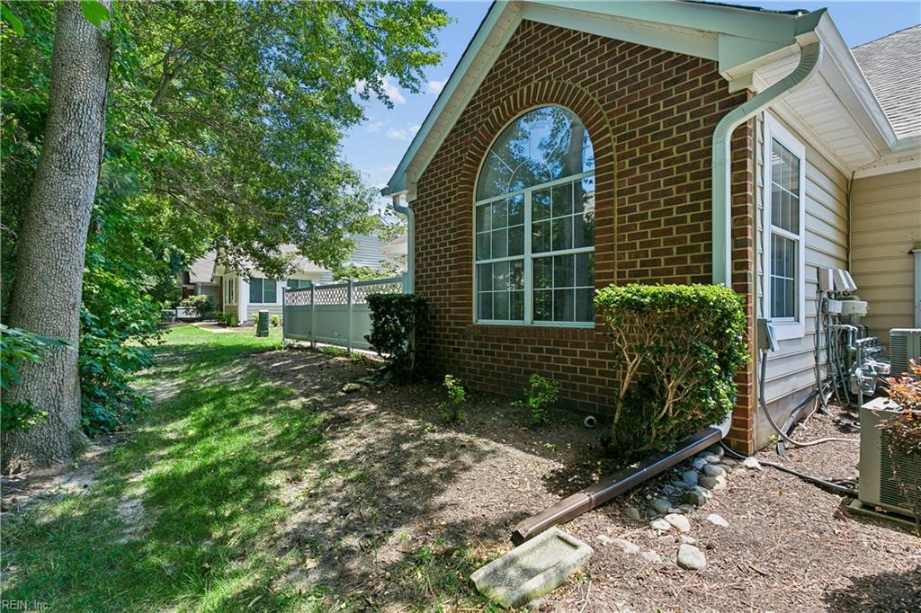 210 Timberline Loop Yorktown VA 23692