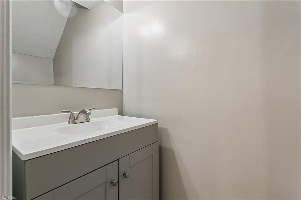 359 Deputy Lane Newport News VA 23608