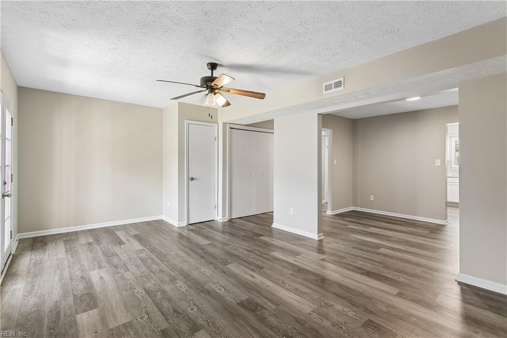359 Deputy Lane Newport News VA 23608