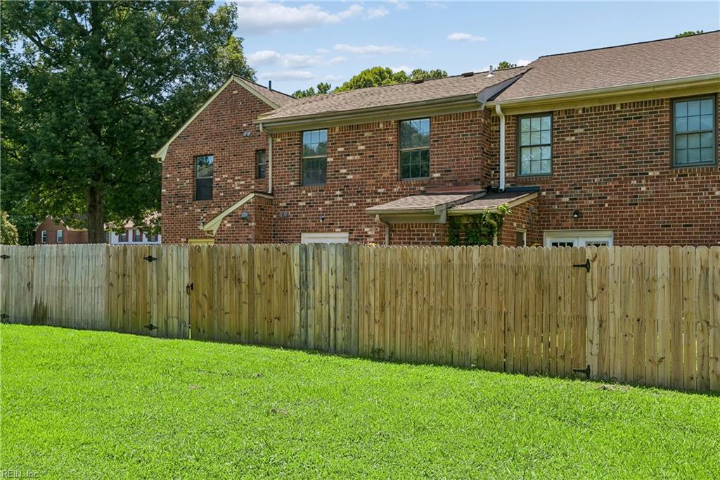 359 Deputy Lane Newport News VA 23608