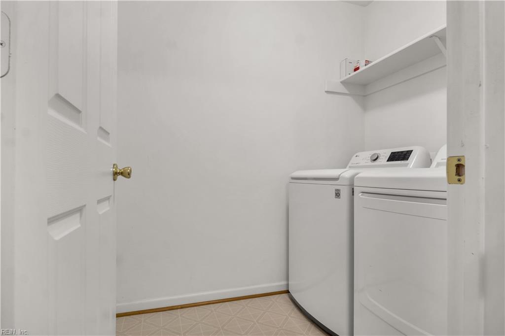 135 White Cedar Lane Yorktown VA 23693