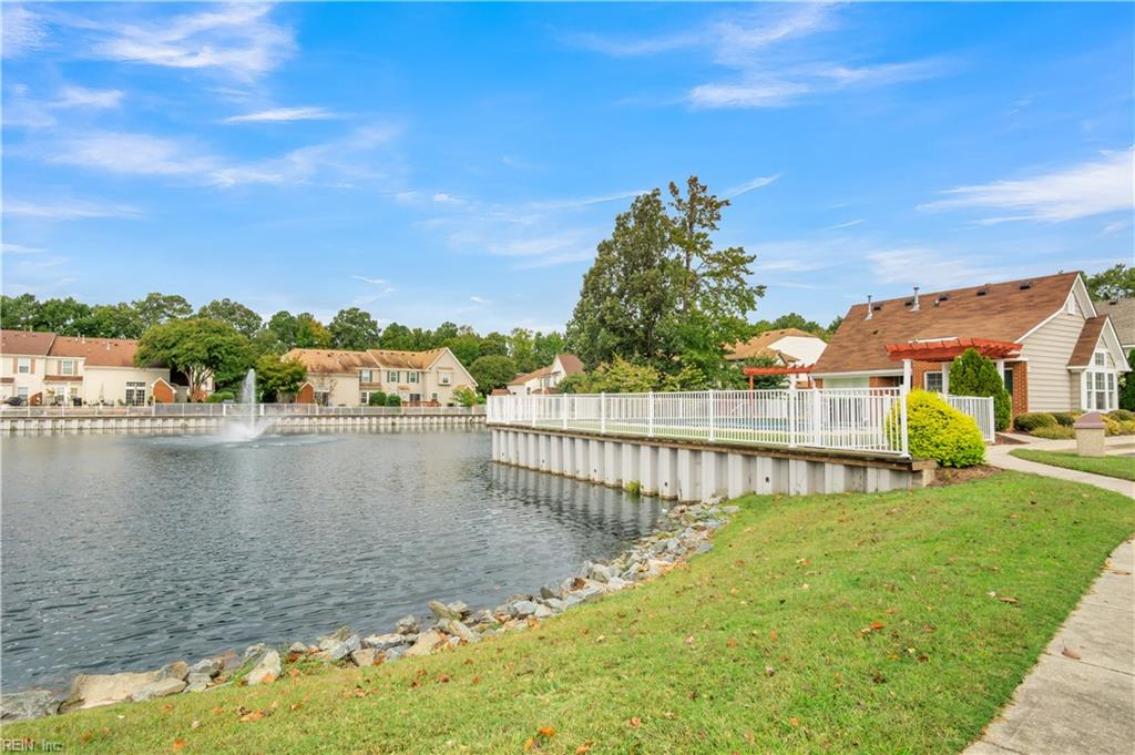 135 White Cedar Lane Yorktown VA 23693