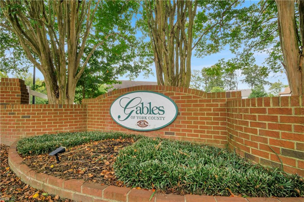 135 White Cedar Lane Yorktown VA 23693