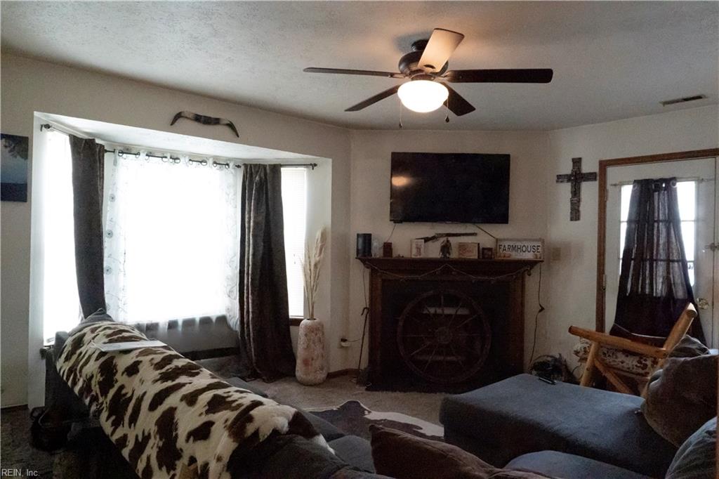 1111 Palmerton Drive Newport News VA 23602