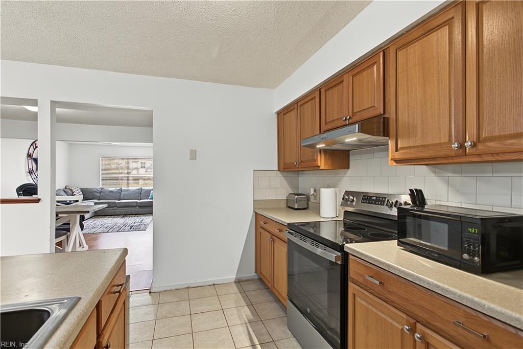 101 Heather Way Yorktown VA 23693