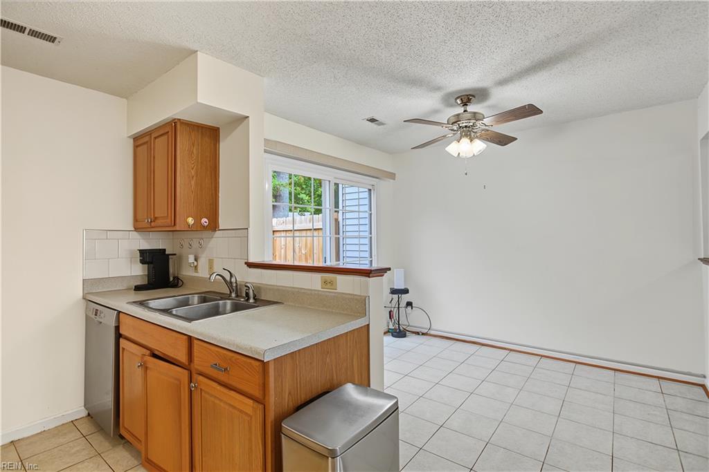 101 Heather Way Yorktown VA 23693