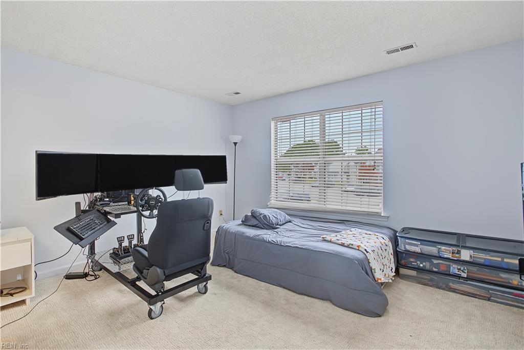 101 Heather Way Yorktown VA 23693