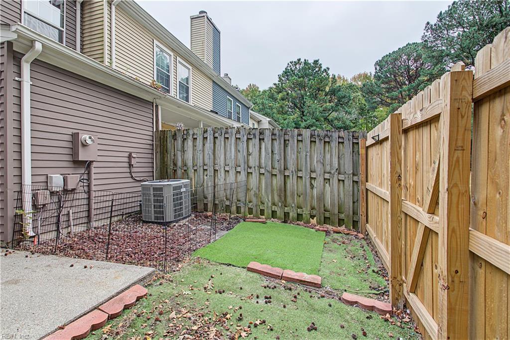 101 Heather Way Yorktown VA 23693