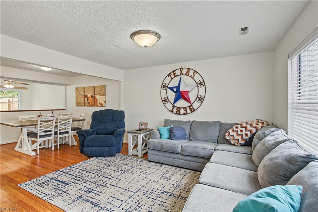 101 Heather Way Yorktown VA 23693